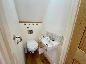Ground Floor WC- click for photo gallery